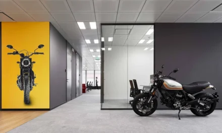 8 Red Flags to Avoid When Choosing a Motorcycle Attorney