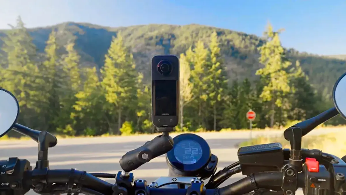 Tested the 5 Best 360 Cameras for Motorcycle Riding Insta360 X3 footage motorcycle riding