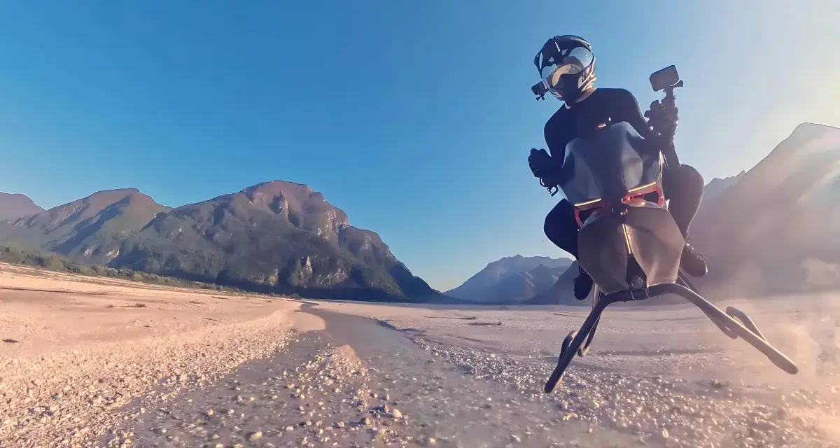 Is Volonaut Airbike a Sci-Fi Fantasy or a 2025 Reality? Volonaut Airbike flying