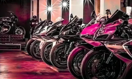 Which 1000cc Sportbike Tops 2025 Performance Charts Today?