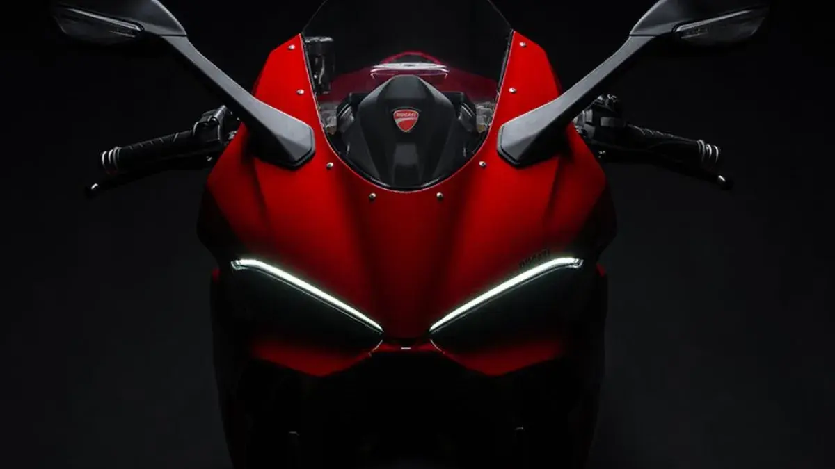 Why Bologna’s Motorcycle Mastermind Downsized Its Superbike 2025 Ducati Panigale V2