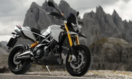 Was the Aprilia Dorsoduro 1200 the Ultimate Maximotard?