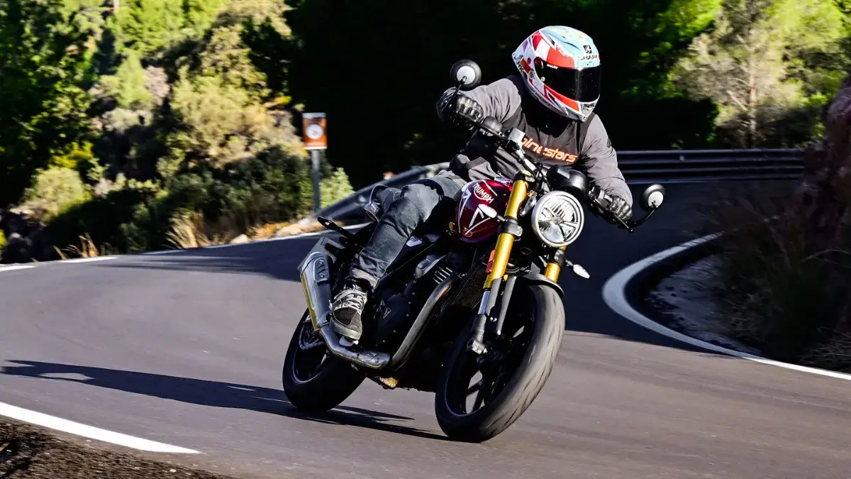 Triumph Speed 400 Gets Praise—and Pushback—in the US Riding Triumph Speed 400
